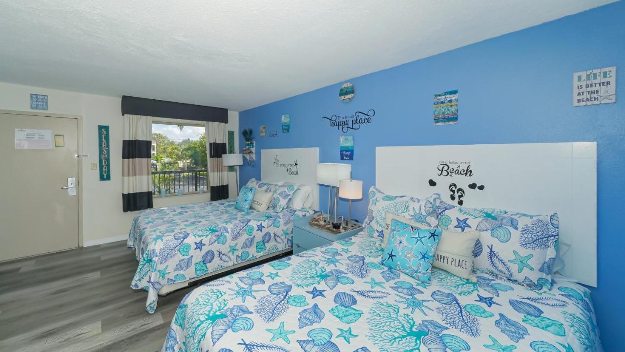 Heated Pool, Fireplace, 70" Tv, Waterfront & More! Sarasota Bagian luar foto
