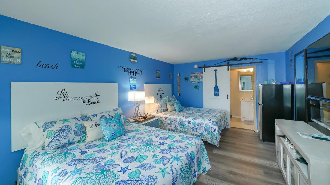 Heated Pool, Fireplace, 70" Tv, Waterfront & More! Sarasota Bagian luar foto