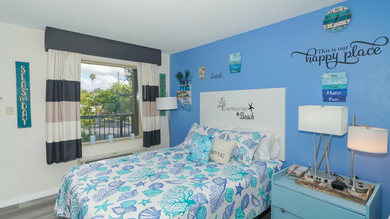 Heated Pool, Fireplace, 70" Tv, Waterfront & More! Sarasota Bagian luar foto