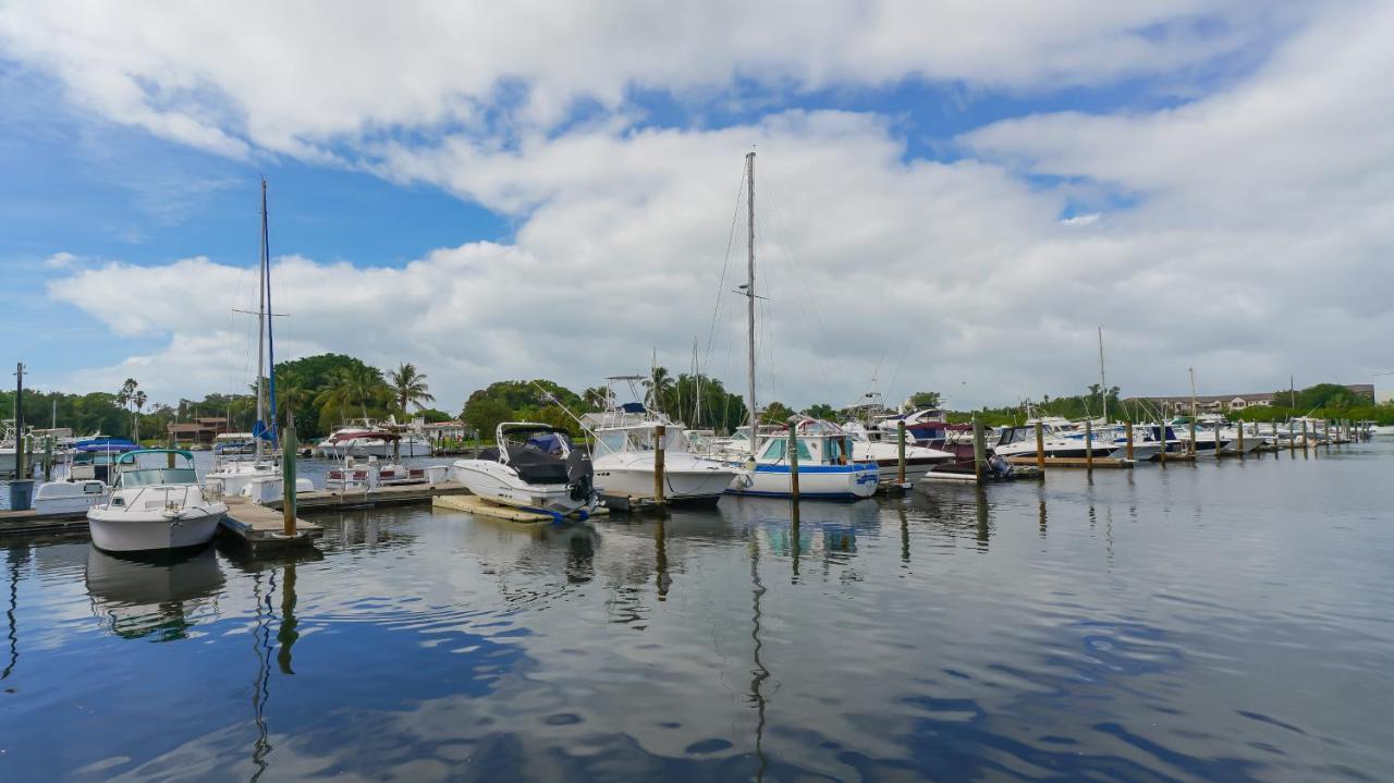 Heated Pool, Fireplace, 70" Tv, Waterfront & More! Sarasota Bagian luar foto