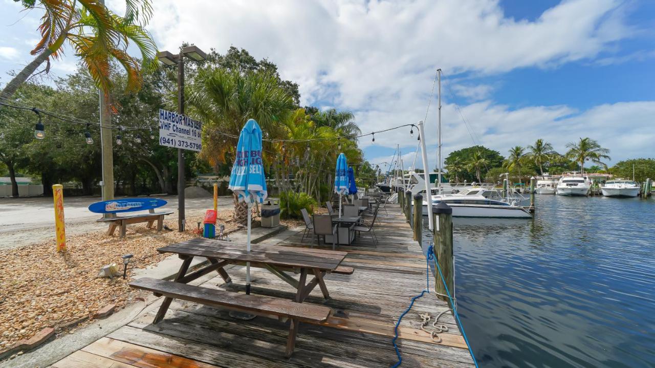 Heated Pool, Fireplace, 70" Tv, Waterfront & More! Sarasota Bagian luar foto