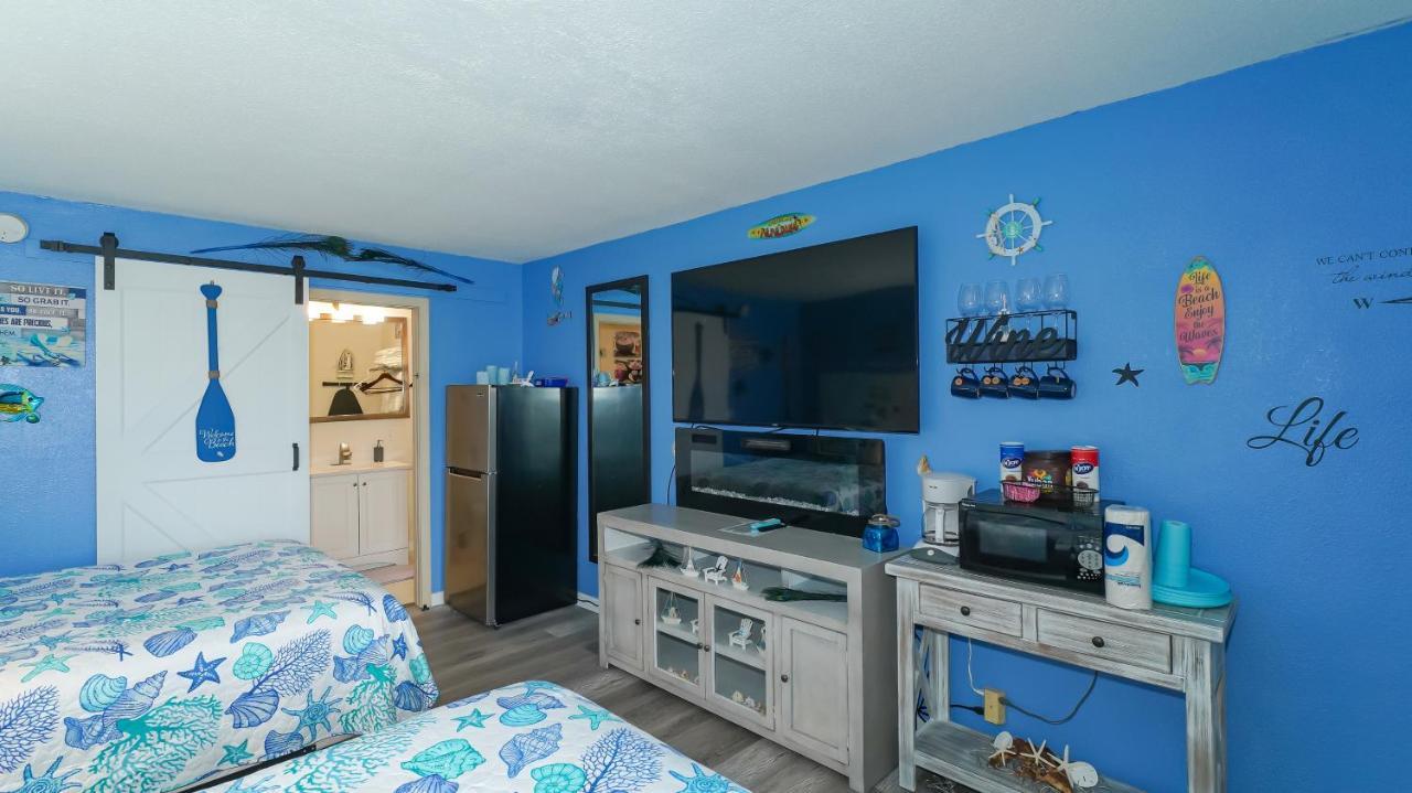Heated Pool, Fireplace, 70" Tv, Waterfront & More! Sarasota Bagian luar foto
