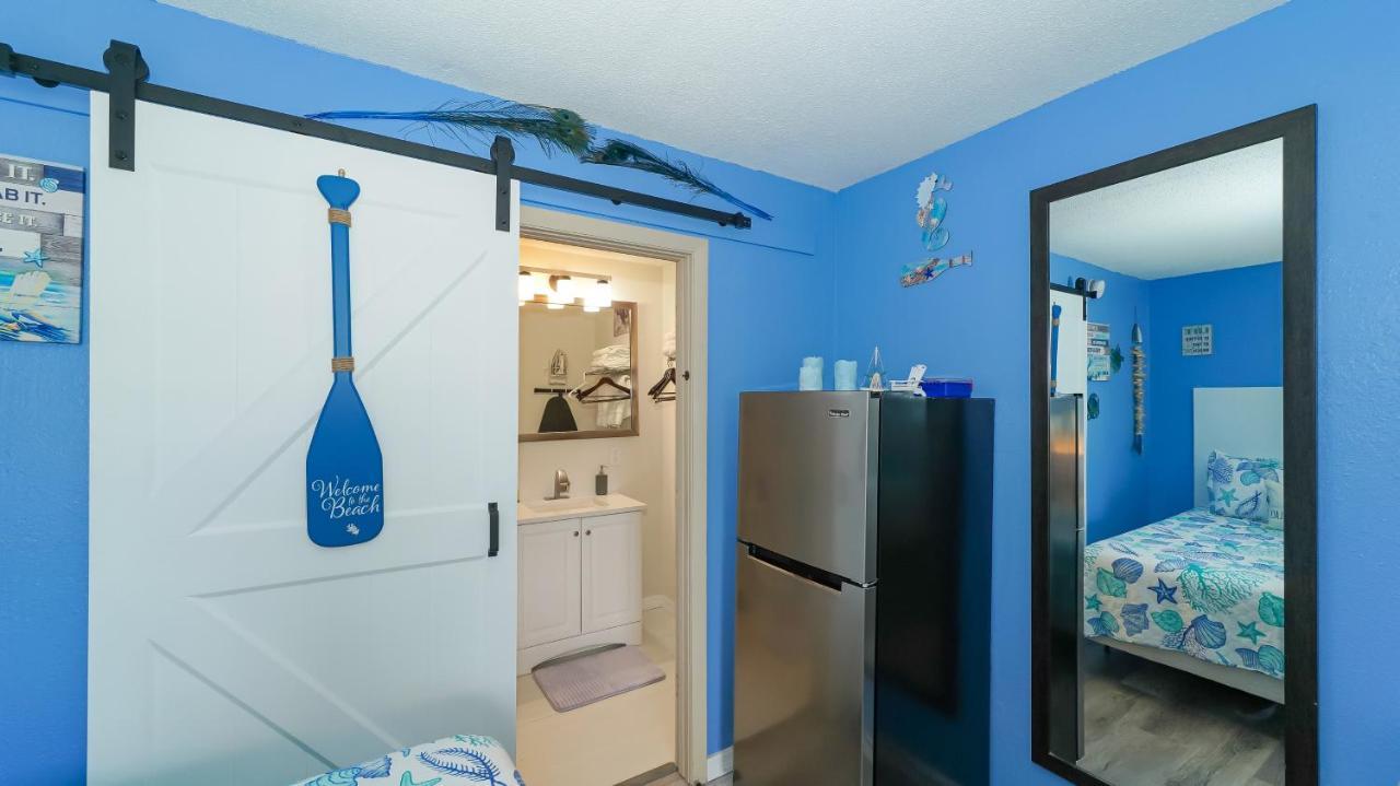 Heated Pool, Fireplace, 70" Tv, Waterfront & More! Sarasota Bagian luar foto